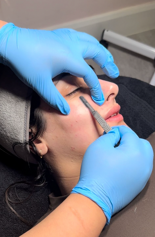 Dermaplaning Deluxe Facial